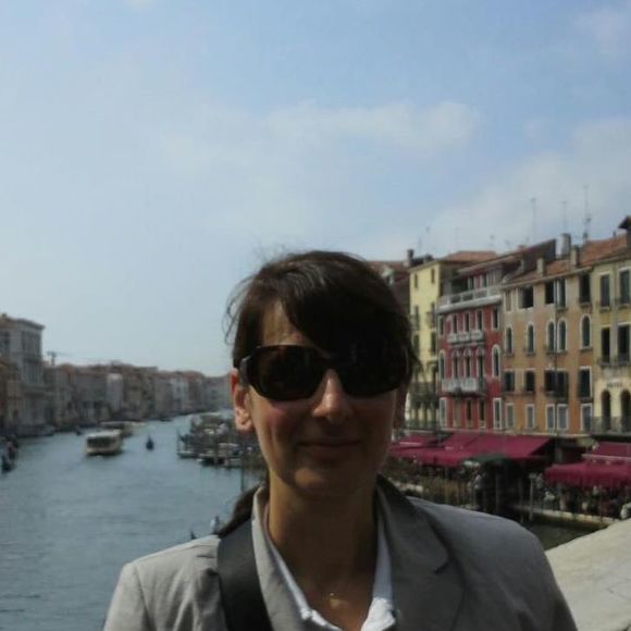 Meet your Posher, Roberta - Picture 1 of 1